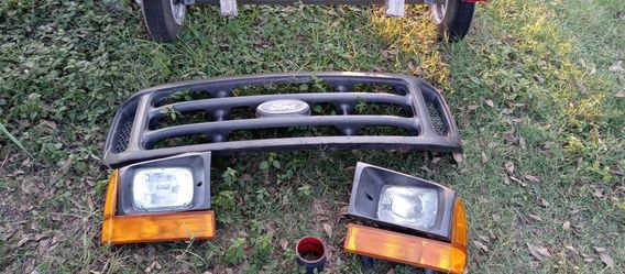 Ford F150 Grill With Headlights And Blinkers