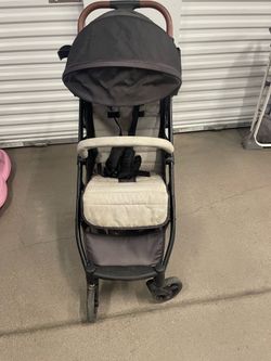 SUMMER 3D quick close STROLLER