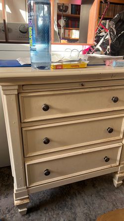 Cream dresser