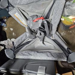 Graco Baby Crib And Play 3 In 1 