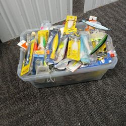 Tub Full Of Fishing Geer Tons Of Luers