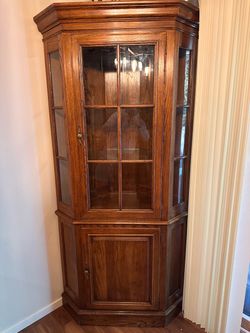 Ethan Allen Corner Hutch