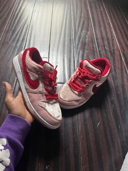 Nike Dunk Sb Low “Strange Love”