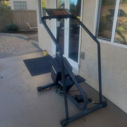 Stair Master Works Fine