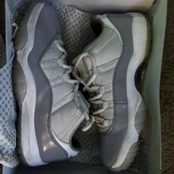 Jordan 11 Low Cement Grey