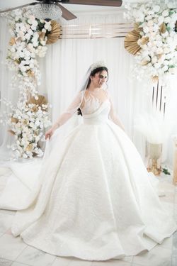 Wedding dress