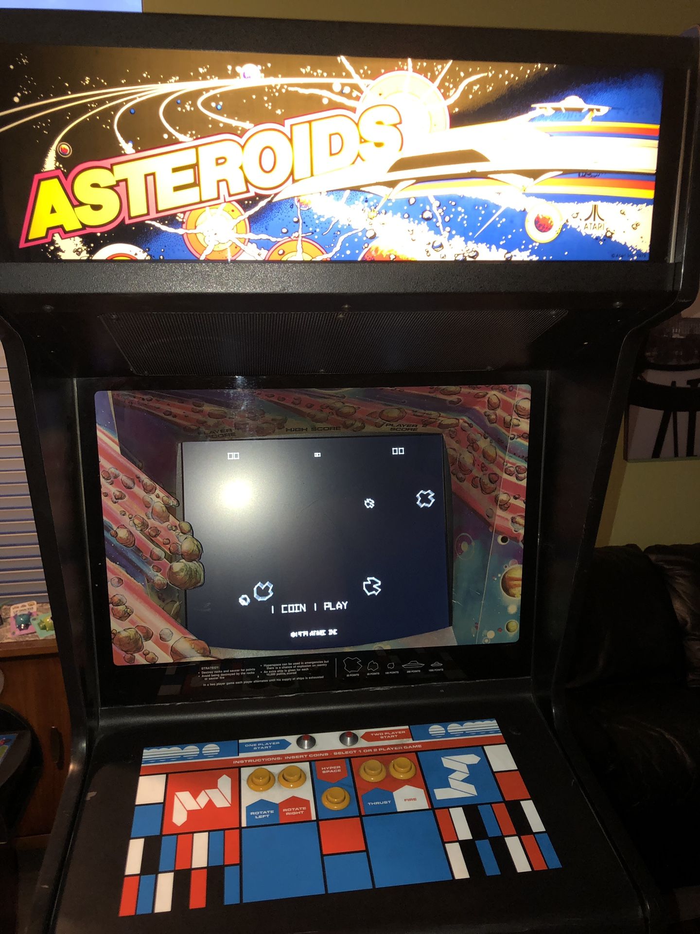 Asteroids and Asteroids Deluxe arcade game