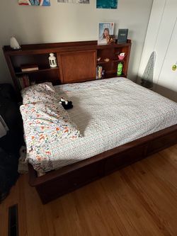Full bed + mattress