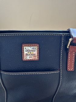 Dooney And Bourke Handbag/tote
