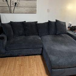 Over Sized Couch With Chaise Lounge 