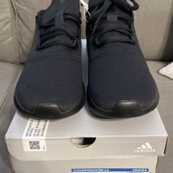 Women’s Size 11 Black Adidas Cloud foam 