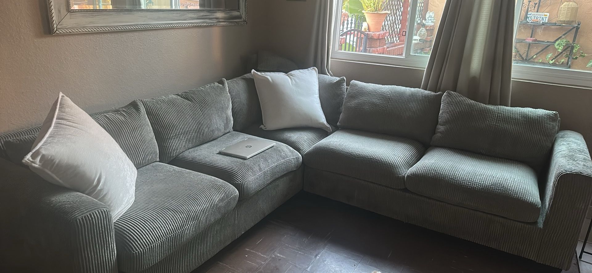 Sectional sofa