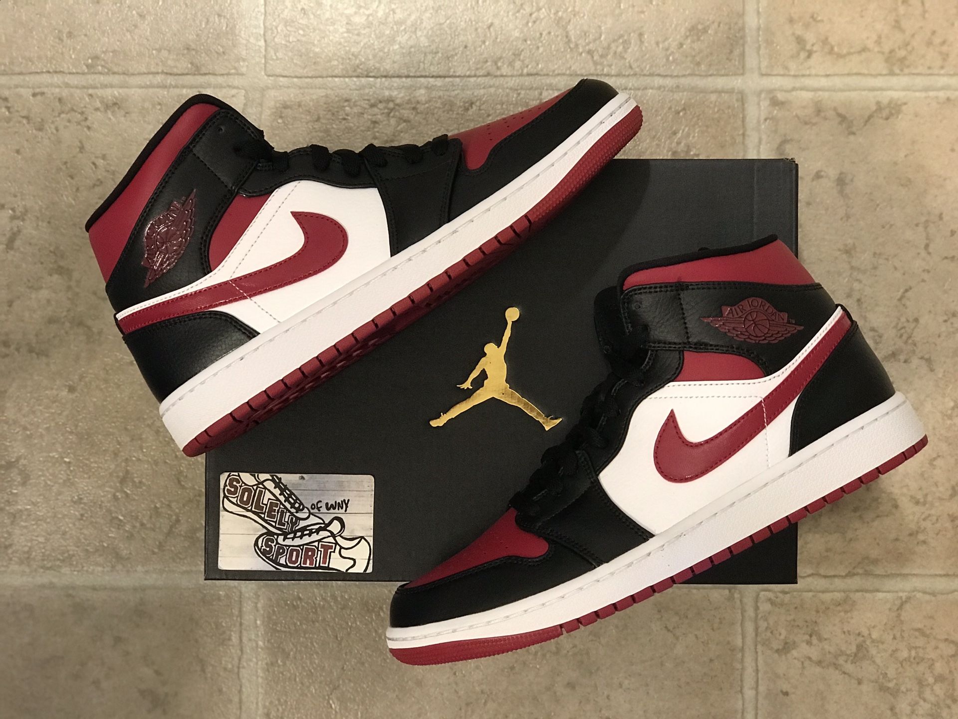 NEW Nike Air Jordan 1 Retro Mid Red Black White Basketball Mens