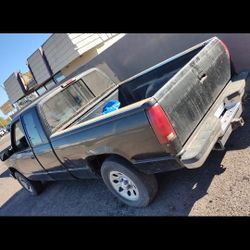 Chevy Truck Parts. Obs.  No Black Short Bed
