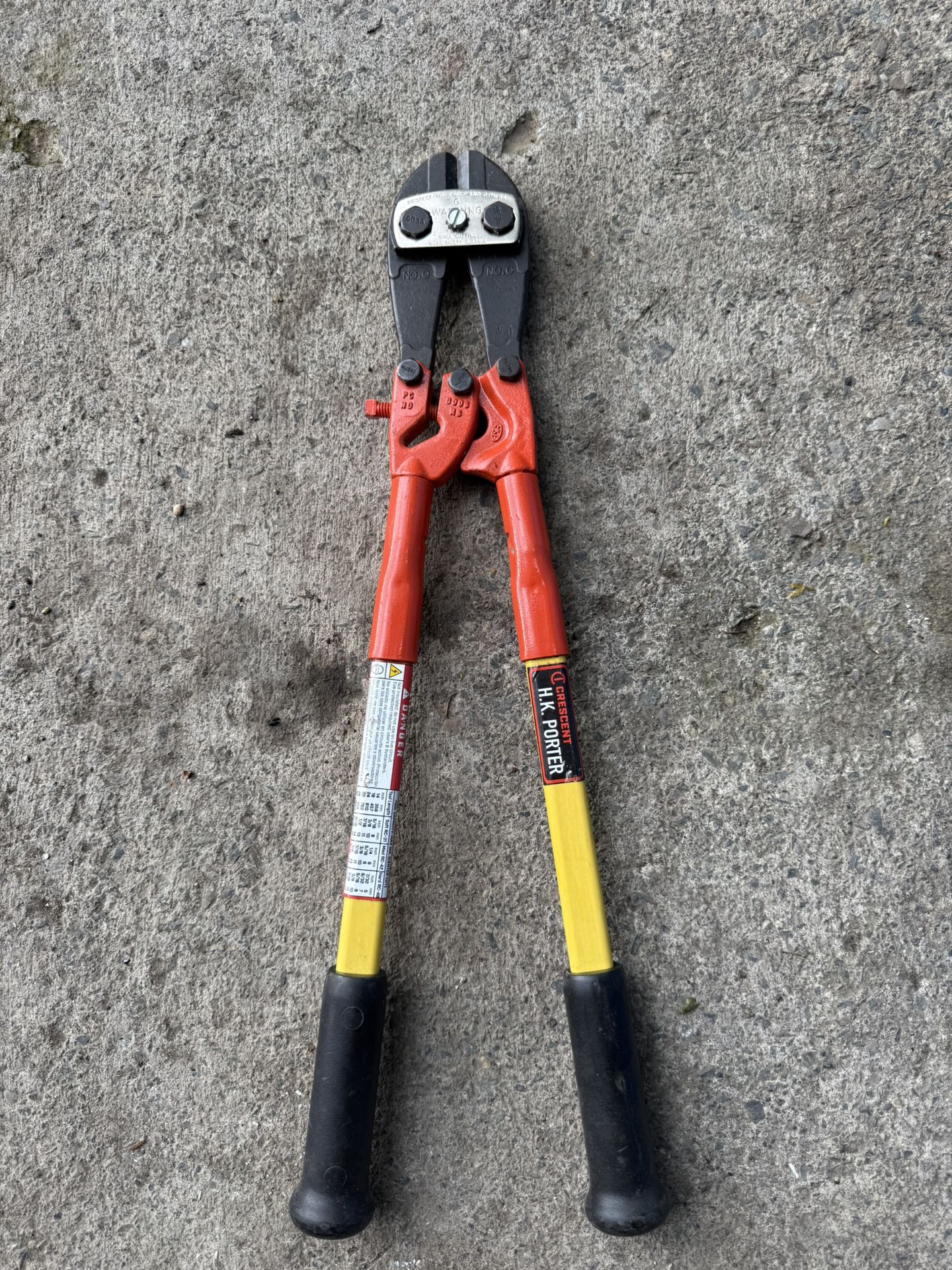 H.K. Porter 18 in. Fiberglass Handle General Purpose Center Cut Bolt Cutters with 3/8 in. Max Cut Ca