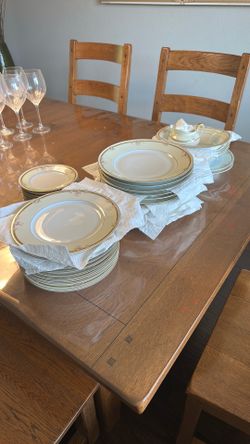Madison 8101 dish set with serving pieces