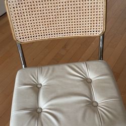 Kitchen. Table Set Of 4 