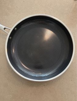 12” Hexclad Pan with Protective Pouch