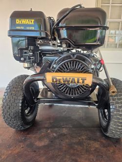 pressure washer Comercial Dewalt-Honda de 4400 PSI y 4.0 GPM