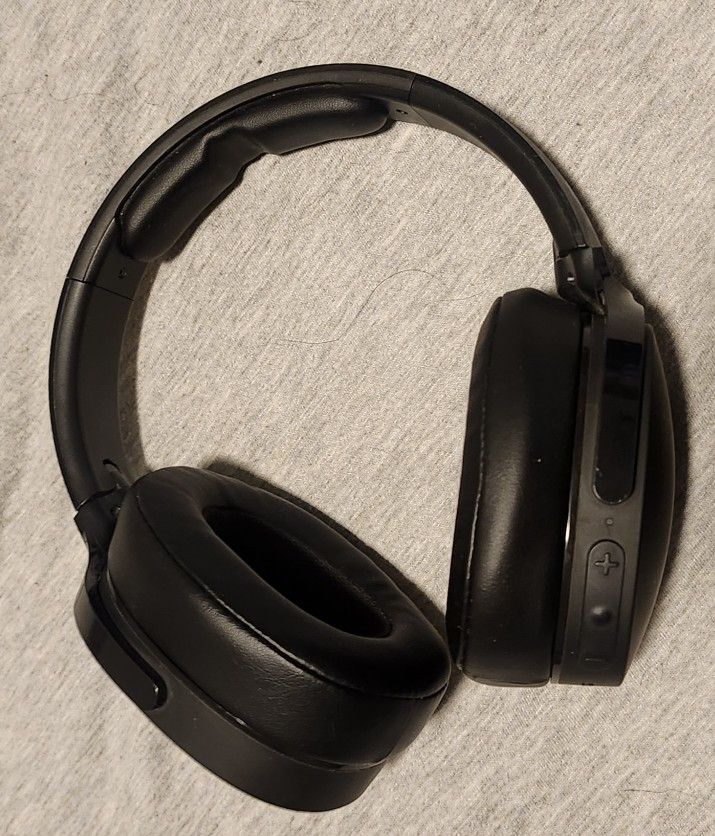 Skull Candy Fold Up Headphones 