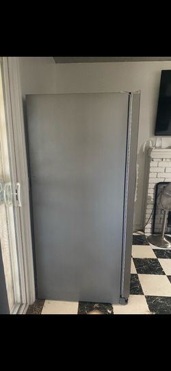 Whirlpool double door fridge
