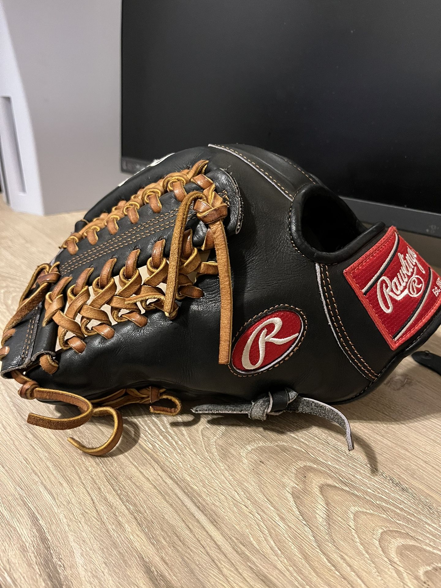 Rawlings Pro Preferred Left Pitcher Glove