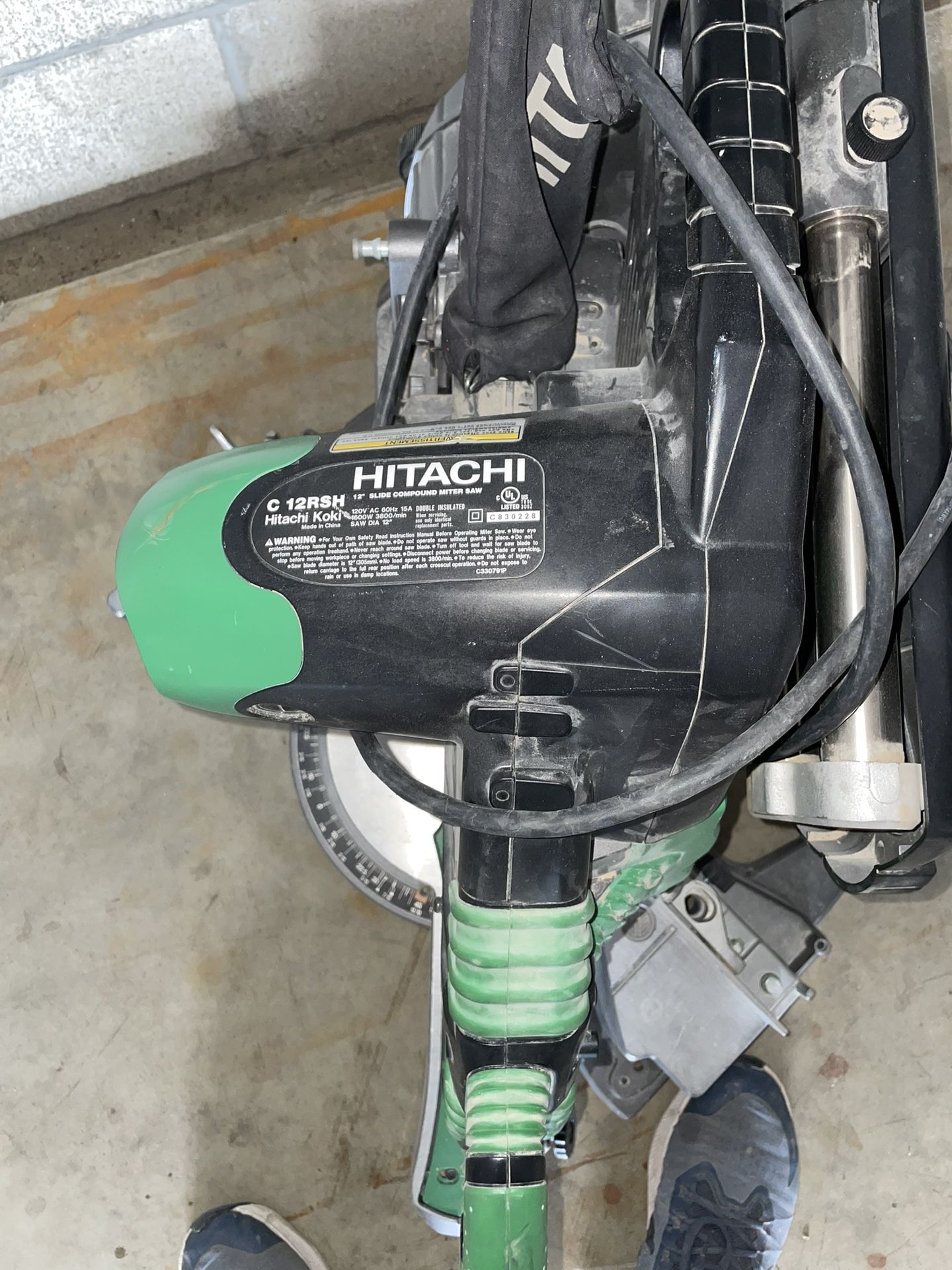 12” Hitachi Double Beveled Miter Saw