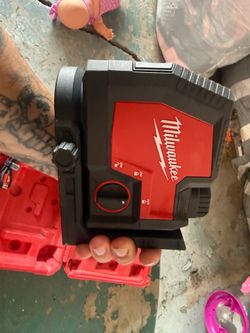 Milwaukee laser