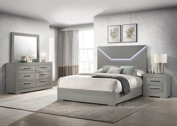 New Bedroom set 4 PCs
