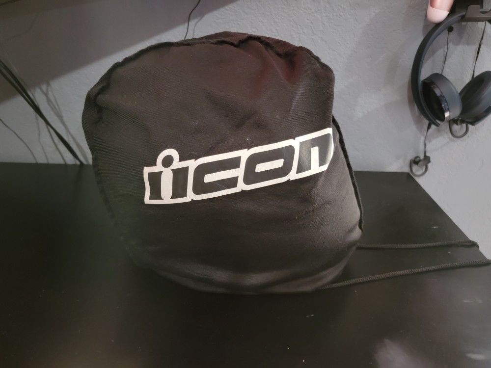 Icon Helmet Gloves Strycker 