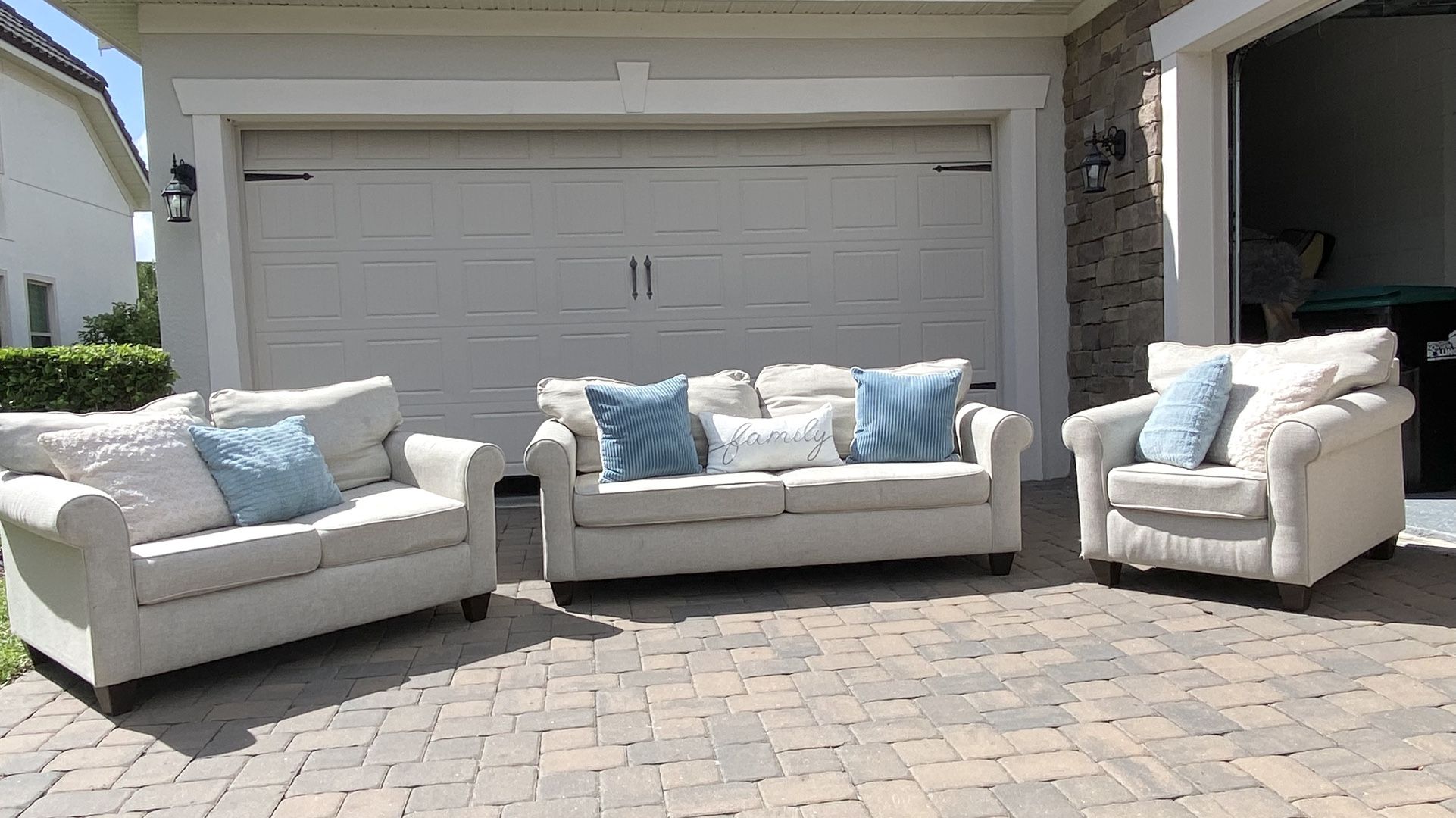 3 Piece Kevin charles Set