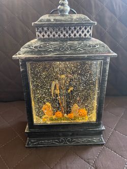 Lantern Reaper Pumpkin Cemetery Snow Globe