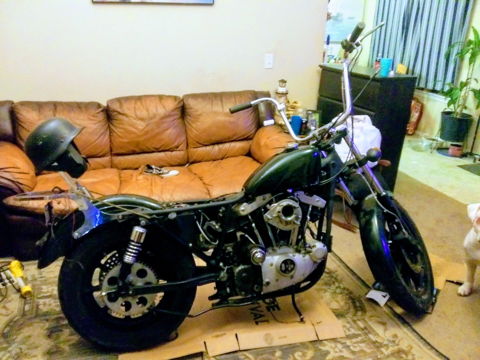 Photo 1980 Harley davidson Ironhead Sportster 1000cc.. 98 complete from ground up