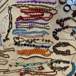 Vintage Jewelry/ Costume Jewelry - More Than 100 Pieces