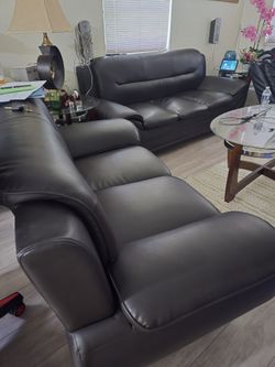 Black Leather Furniture.   Muebles Leather Negros