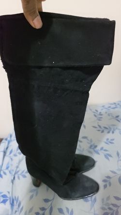 Black tall suede boots