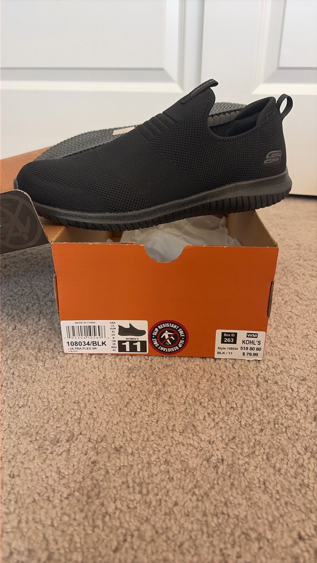 Sketchers Black Slip ons Women’s Size 11