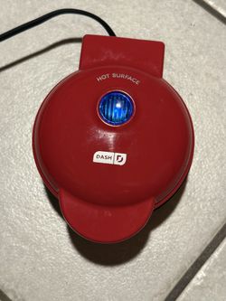 Dash Mini Waffle Maker 