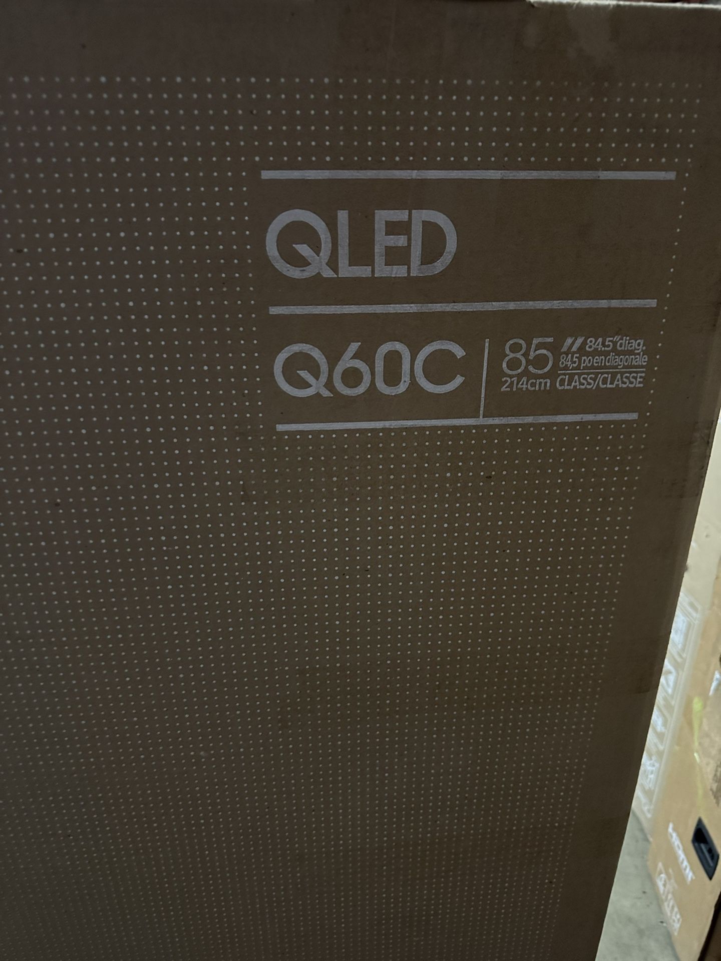 SAMSUNG 85 Inch Class QLED 4K Q60C Series Quantum HDR Dual LED Object Tracking Sound Lite Q Symphony Motion Xcelerator Gaming Hub Smart TV with