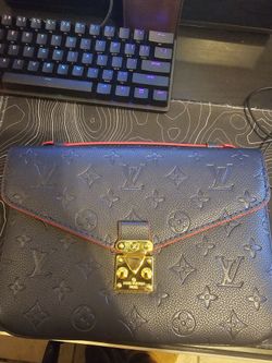 Louis Vuitton Pochette Metis Monogram Empreinte Leather