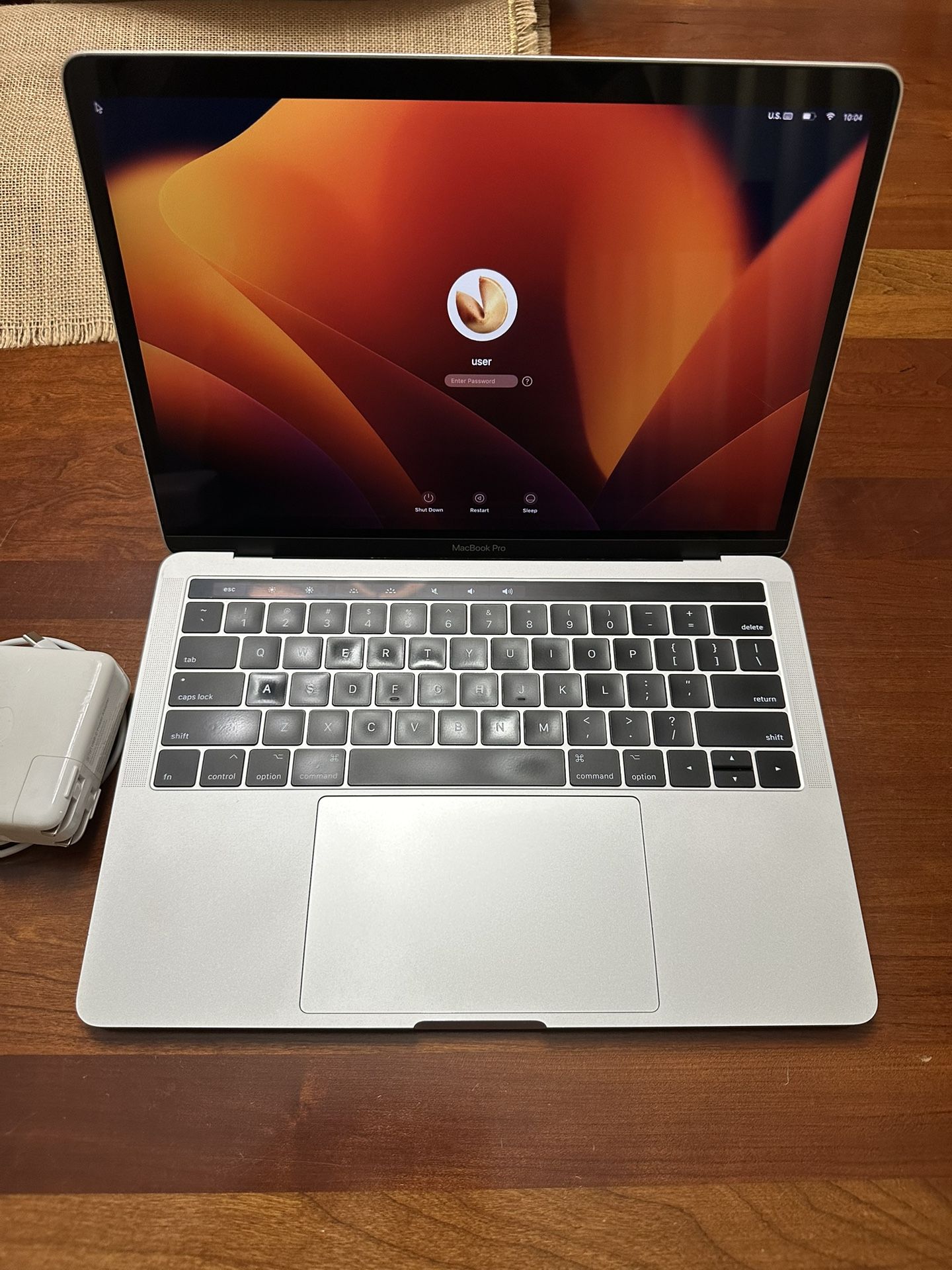 2017 Apple Macbook Pro 13" TouchBar A1706 i5 3.31GHz 16GB 500GB
