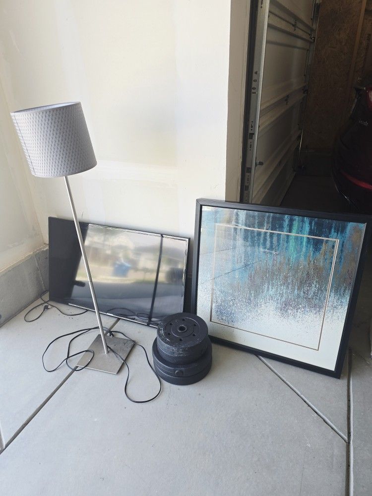 Samsung TV. Painting, Lamp And Weight