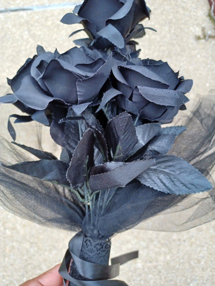 New Black Rose Bouquet 