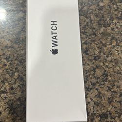 Apple watch SE 3 brand new selead one year warranty 