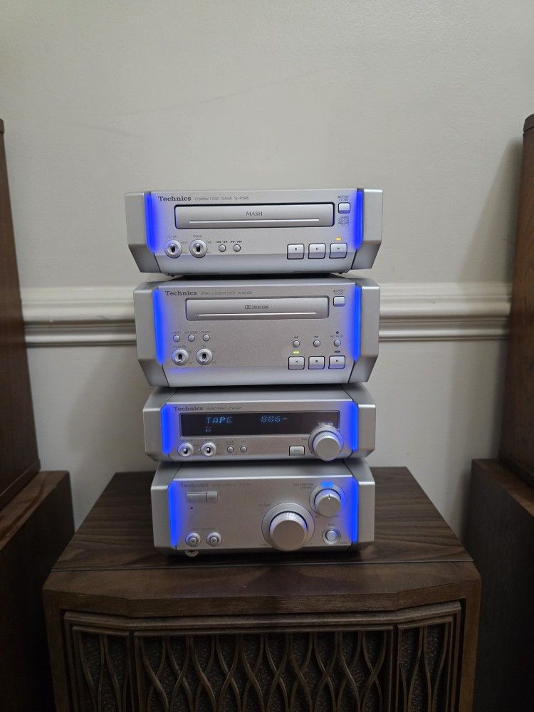 Technics Mini Stereo