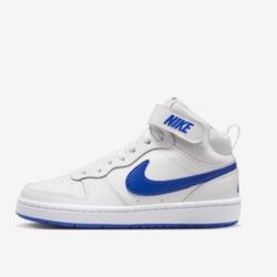 Boys Nike Court Borough Mid 2 Size 5Y 