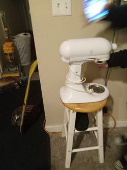 Kitchen Aid No Bowl Or Atahments