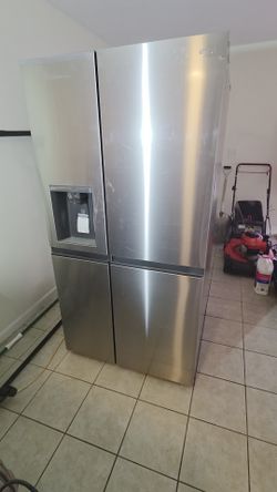 BRAND NEW LG Kitchen Appliance Set - Fridge + Double Oven Range + Microwave