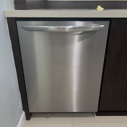 Frigidaire Stainless Steel Dishwasher 