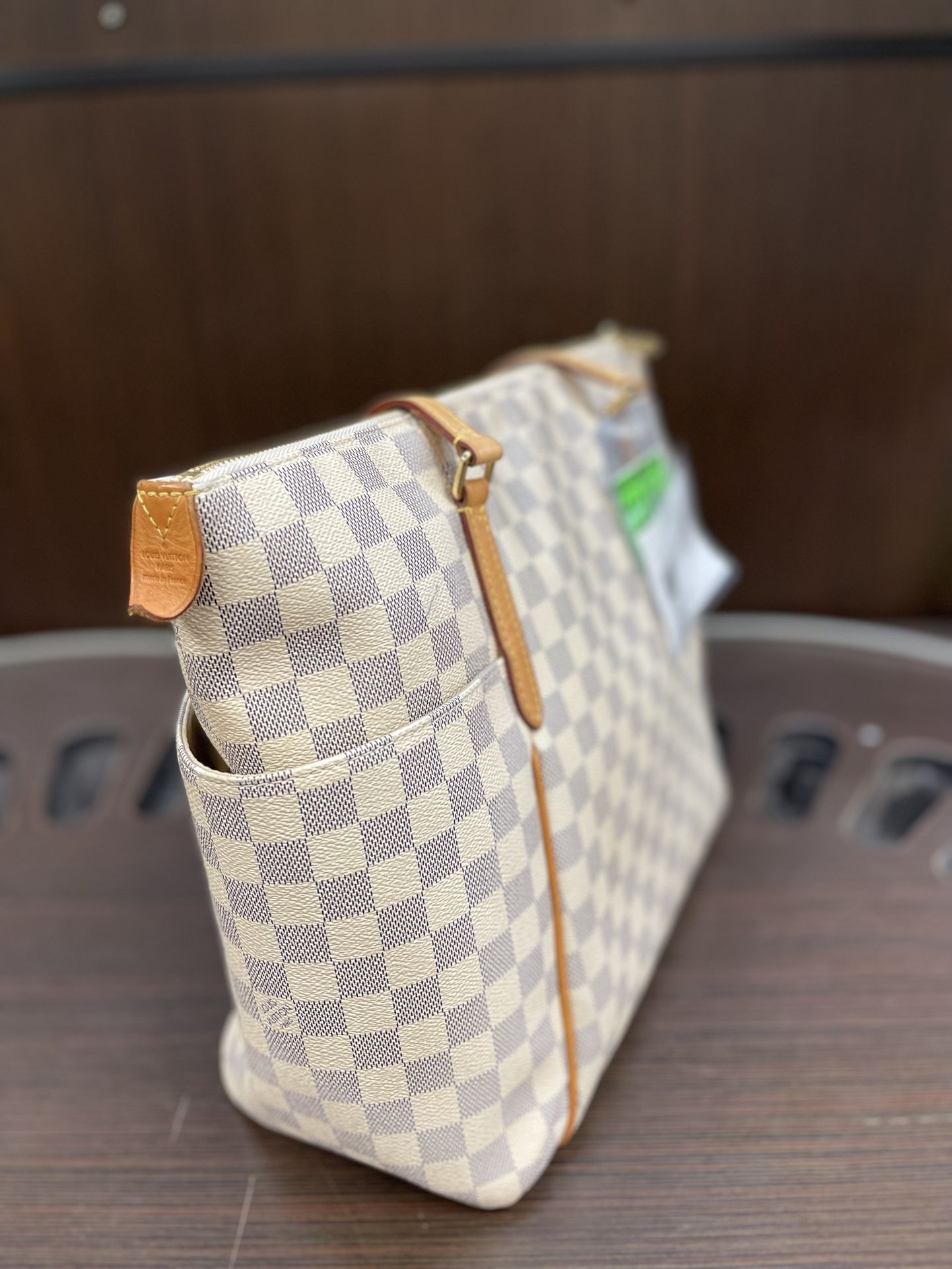 Louis Vuitton Totally Mm In Azur for Sale in Kingsvl Naval, TX - OfferUp